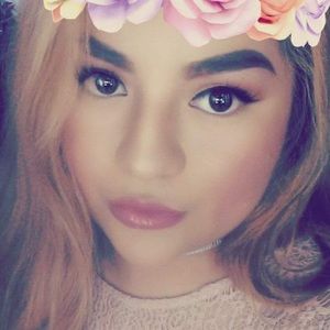 Meet your Posher, Isela